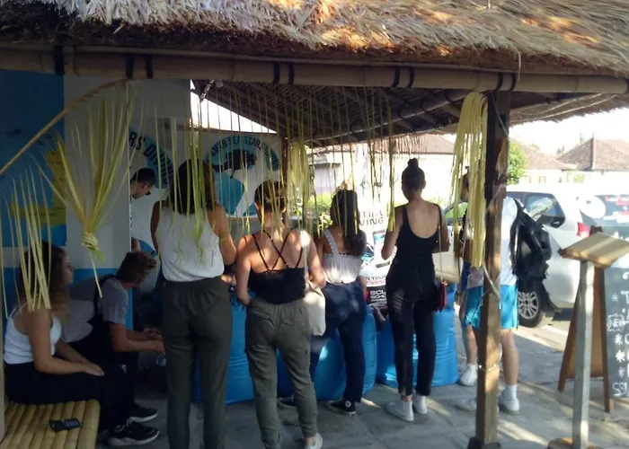 Hostel Kayun And Dive Center *
