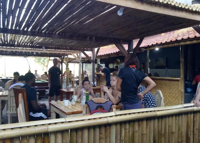 Kayun And Dive Center Hostel